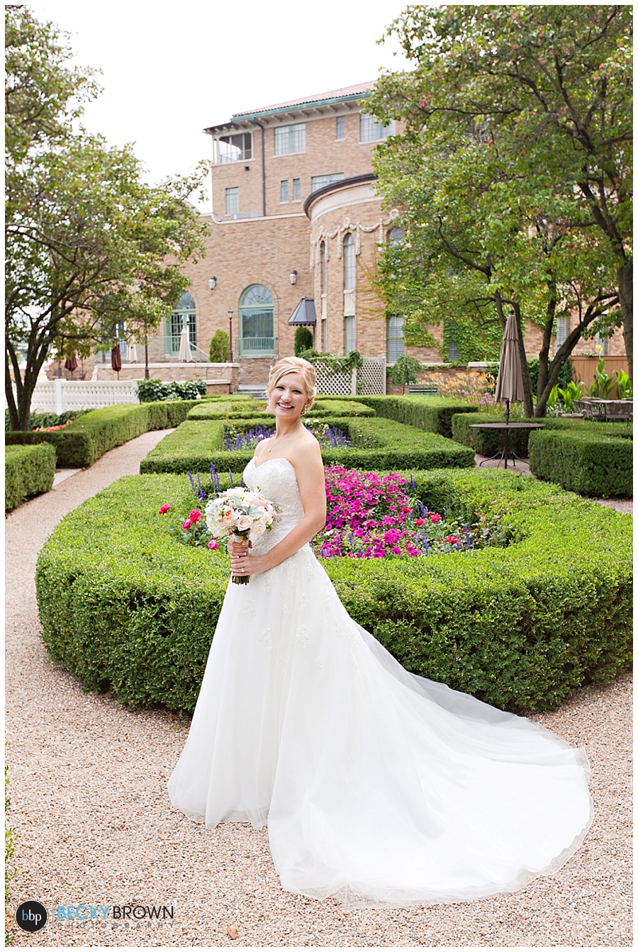 St. Charles Illinois wedding photographer