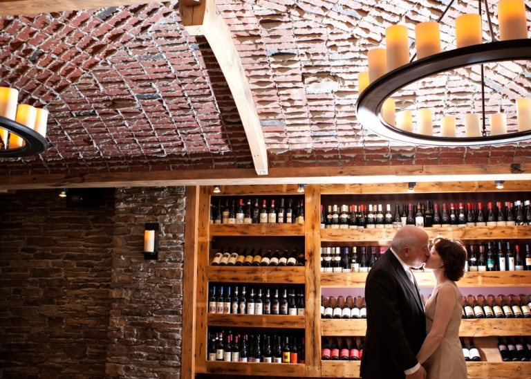 Chicago intimate wedding photographer